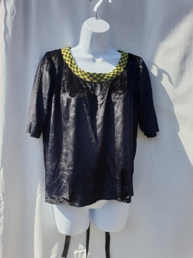 Leuk zwart veloers shirtje. Mt M., Maat 38/40 (M), Carnaval, ., Ophalen of Verzenden