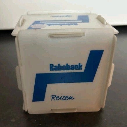 Vintage Rabobank spaarpot kubus, Verzamelen, Ophalen of Verzenden, Zo goed als nieuw, Kunststof, Overige thema's