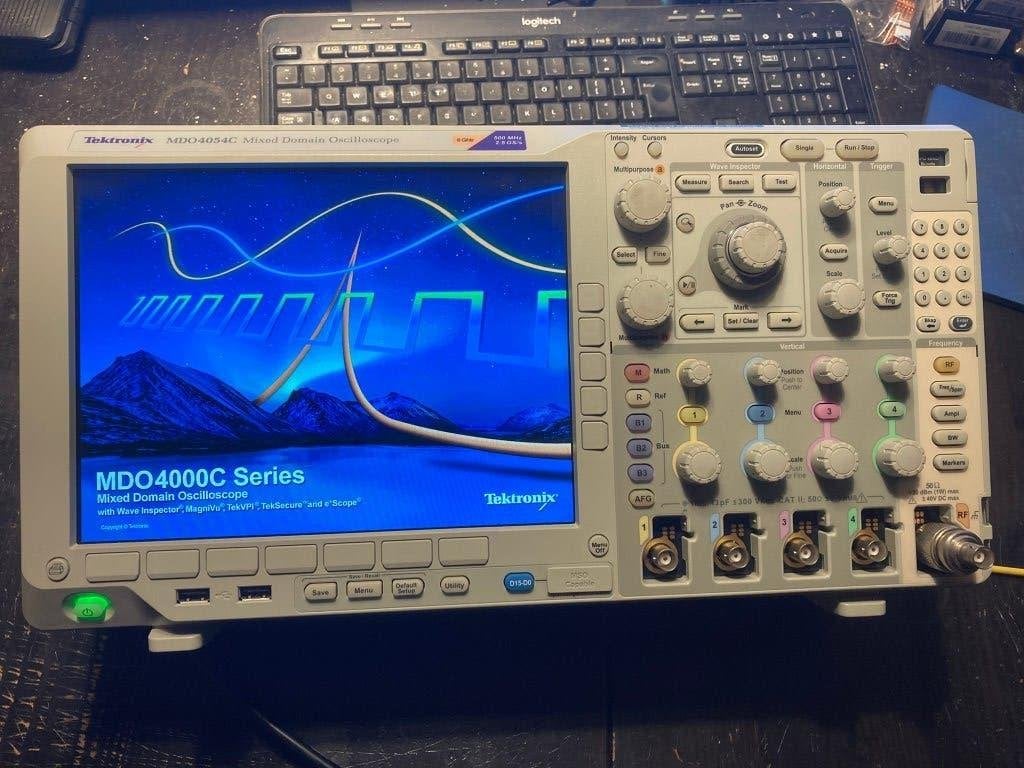 Tektronix MDO4054C 500MHz / 6GHz SA + DPO4BND – 17 uur, Doe-het-zelf en Verbouw, Meetapparatuur, Ophalen of Verzenden, Zo goed als nieuw