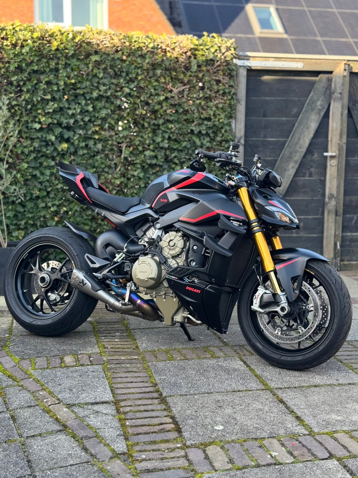 Volledig rijklaar! Ducati Streetfighter V4S 2021 Akra 9300km, Motoren, Motoren | Ducati, Particulier, Naked bike