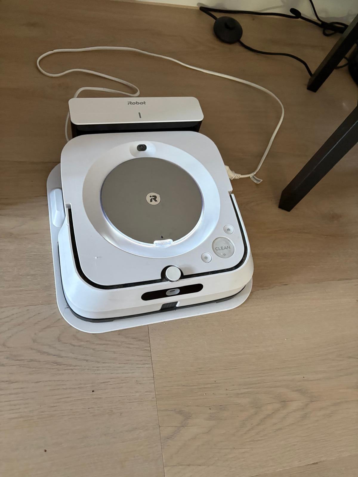 Roomba, Witgoed en Apparatuur, Ophalen of Verzenden, Zo goed als nieuw, Robotstofzuiger