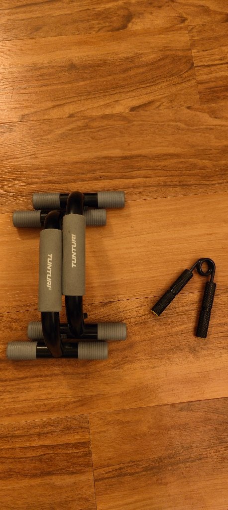 Tunturi pushup steunen + gratis handknijper, Ophalen, Zo goed als nieuw, Armen, Push-up steun