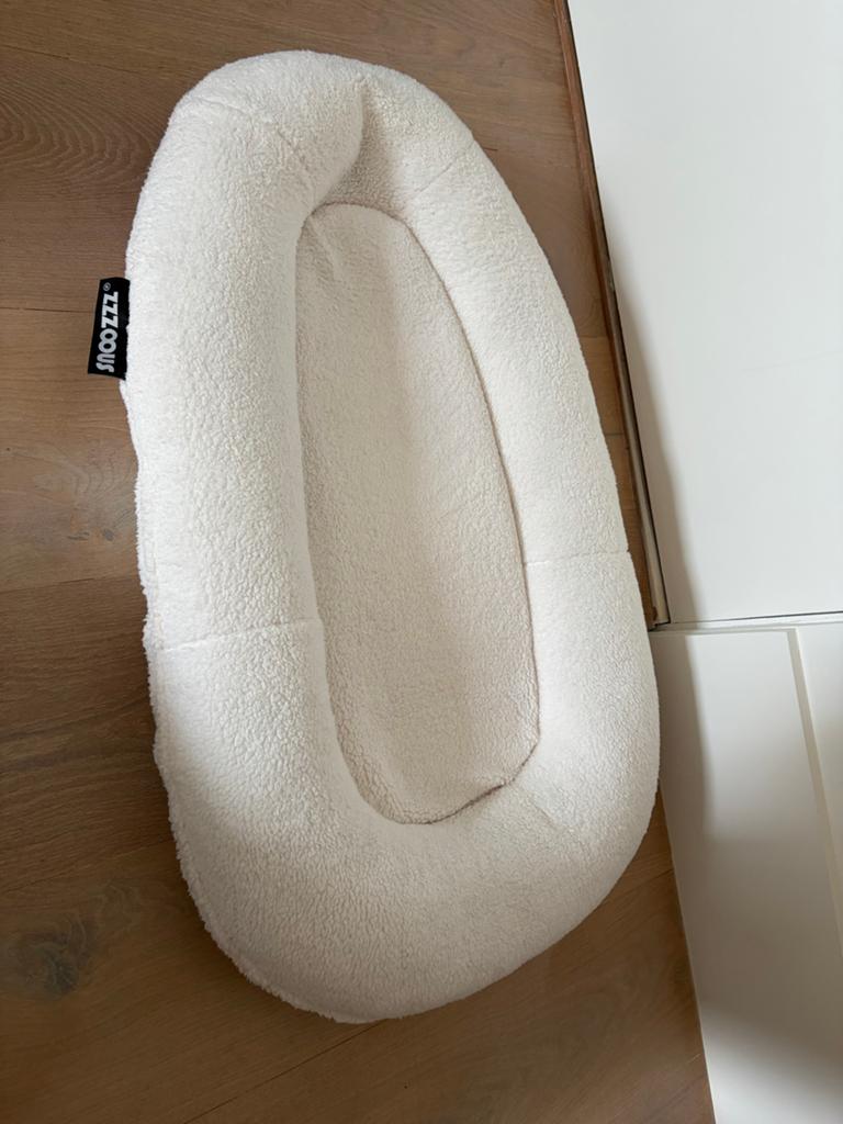 Snoozzz babynestje teddy wit - Zo goed als nieuw, Ophalen, Zo goed als nieuw