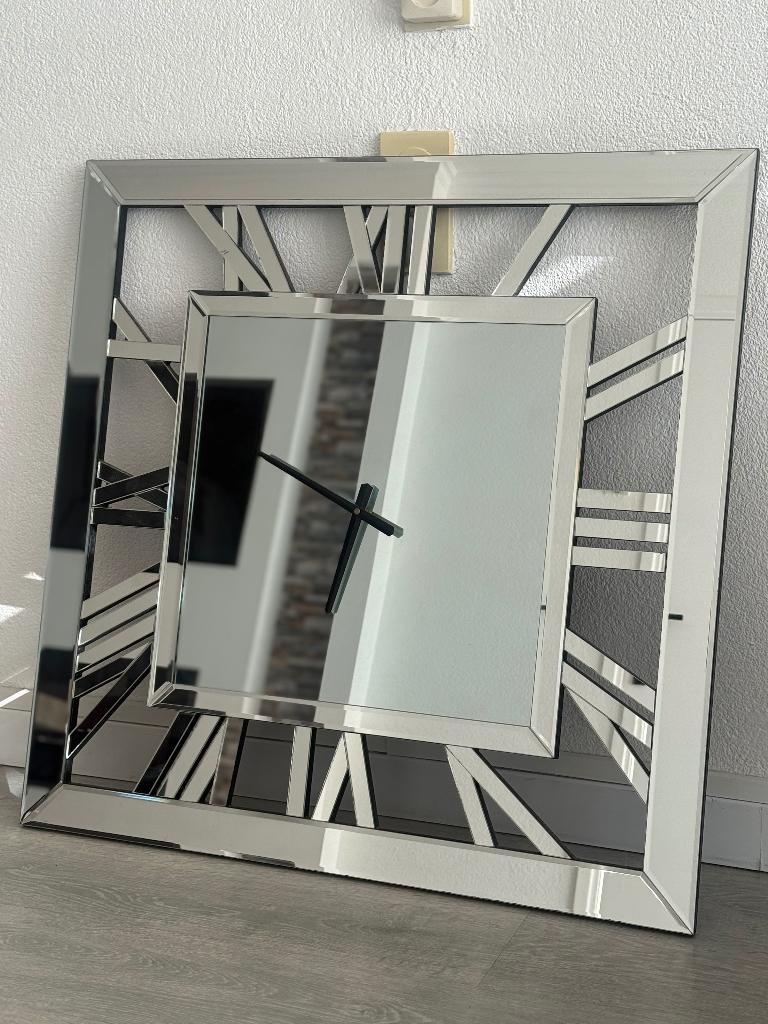 Klok, Ophalen, Zo goed als nieuw, Wandklok