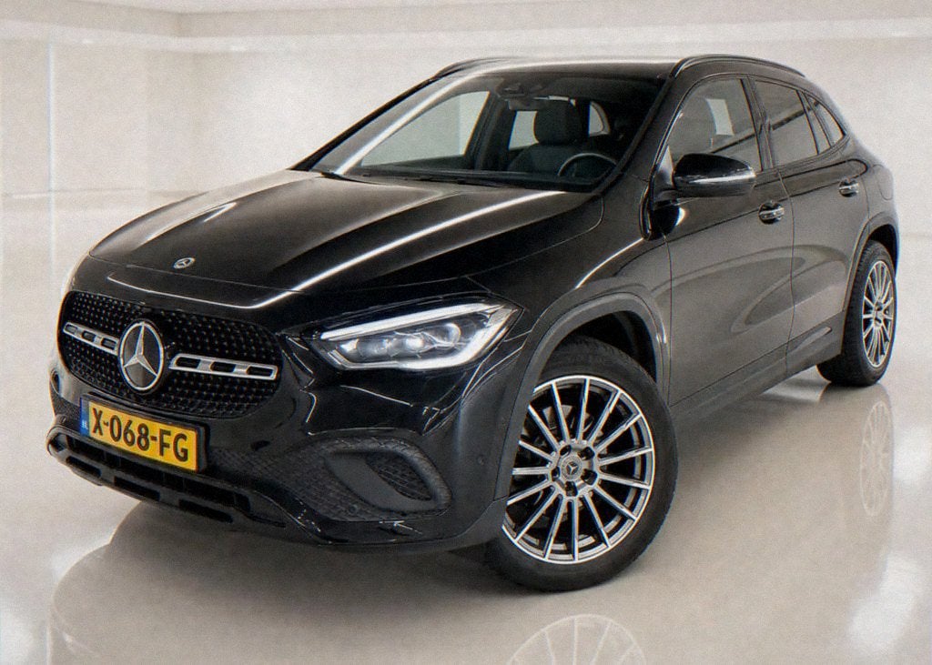Mercedes-Benz GLA 200d 4MATIC (2021)|PANODAK|CARPLAY|BOMVOL️, Auto's, Mercedes-Benz, Automaat, 4 cilinders, 2000 kg, Zwart
