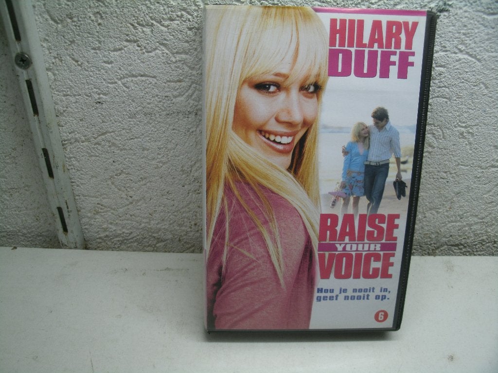 vhs 135b raise voice, Cd's en Dvd's, Alle leeftijden, Ophalen of Verzenden, Gebruikt, Komedie