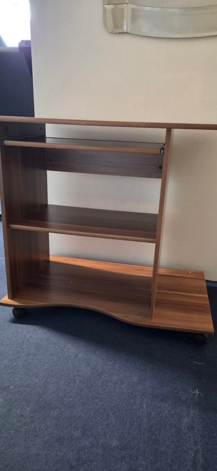 Gratis computertafel met uitschuifbaar toetsenbord, Ophalen, Gebruikt, 70 tot 120 cm, 70 tot 120 cm