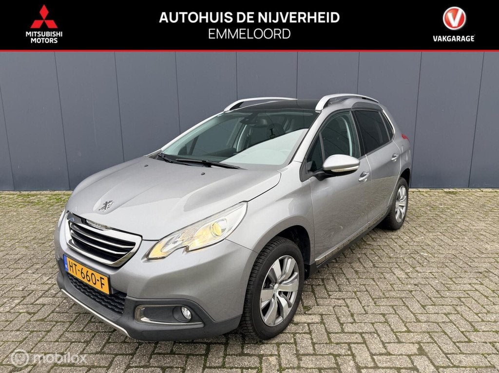Peugeot 2008 1.2 PureTech Allure navi panodak cruise control, Auto's, Peugeot, 12 maanden, Gebruikt, Euro 6, 1199 cc