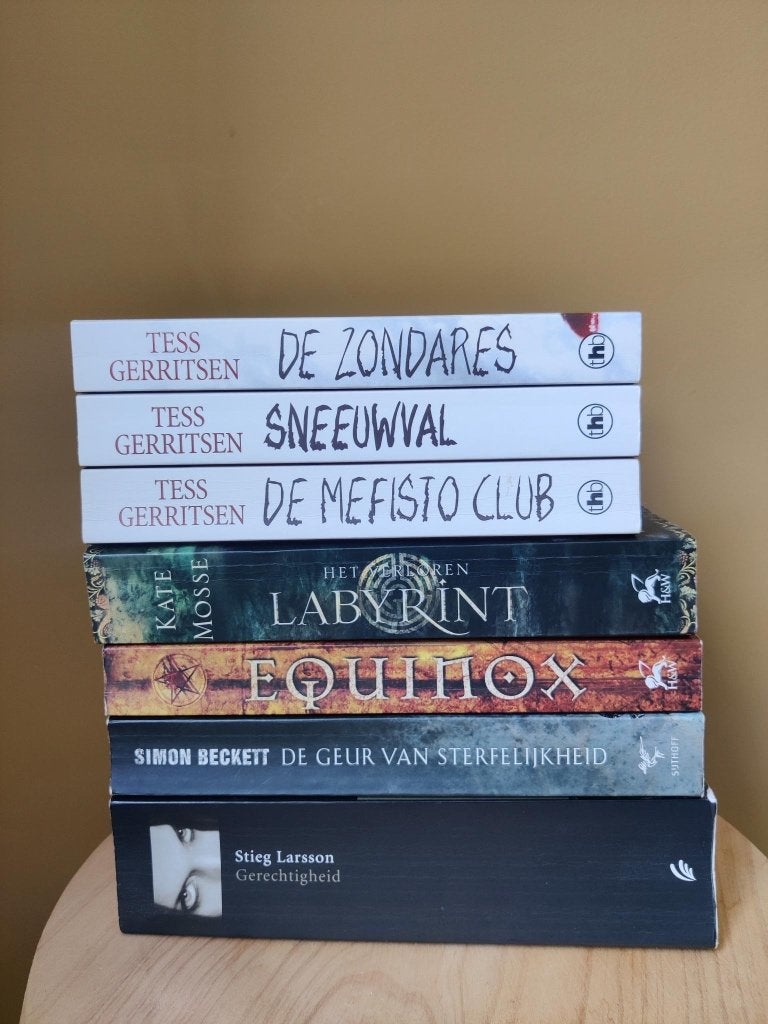 Boeken Bundel Thrillers - alleen ophalen, Ophalen, Gelezen, Diverse auteurs, Nederland