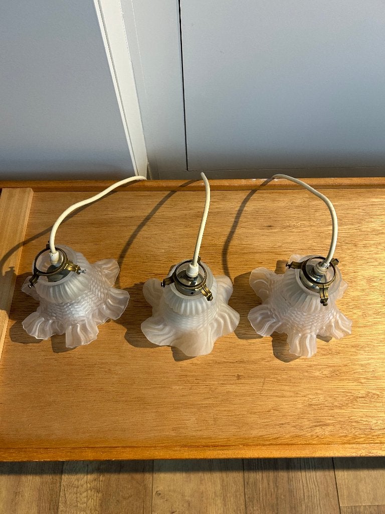 Oude lampjes, kelkjes met koperen ring 3 stuks, Antiek en Kunst, Antiek | Keramiek en Aardewerk, Ophalen