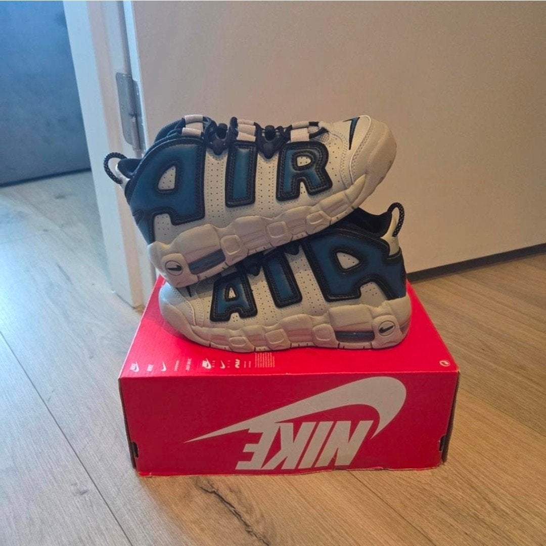 Nieuwe Nike Air More Uptempo sneakers maat 35,5, Ophalen of Verzenden