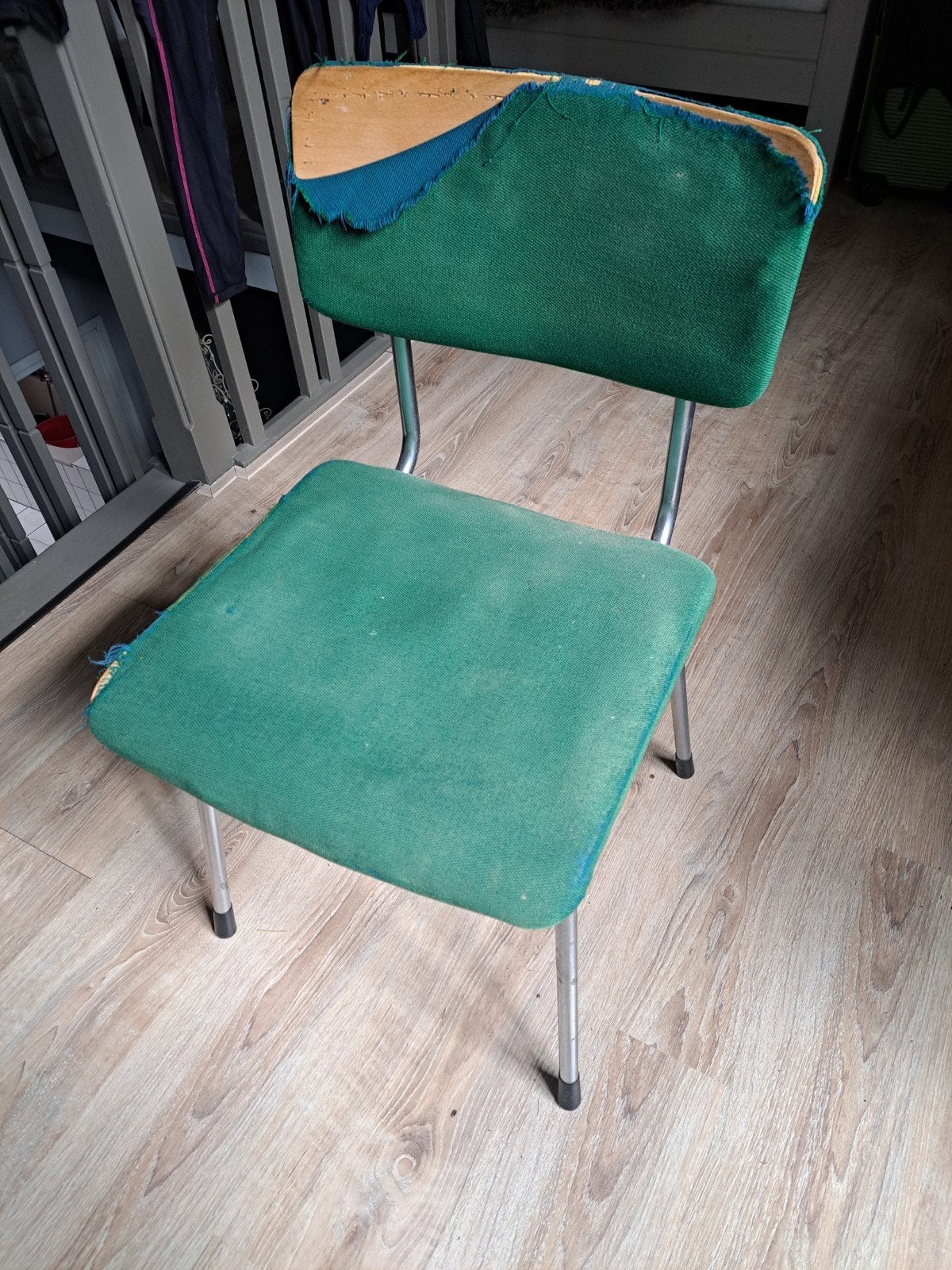GRATIS stoel opknapper, Huis en Inrichting, Stoelen, Ophalen, Gebruikt, Eén