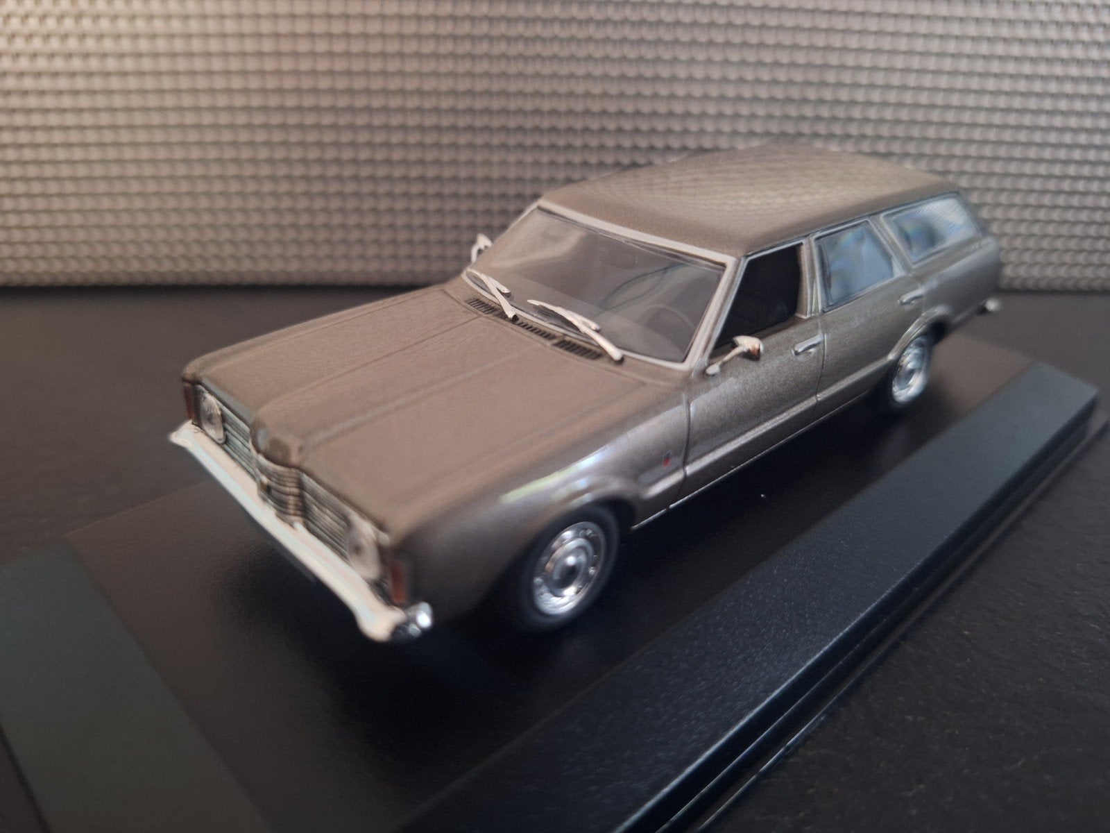 Ford Taunus Turnier 1970 Schaal 1:43, Overige merken, Nieuw, Ophalen of Verzenden, Maxichamps