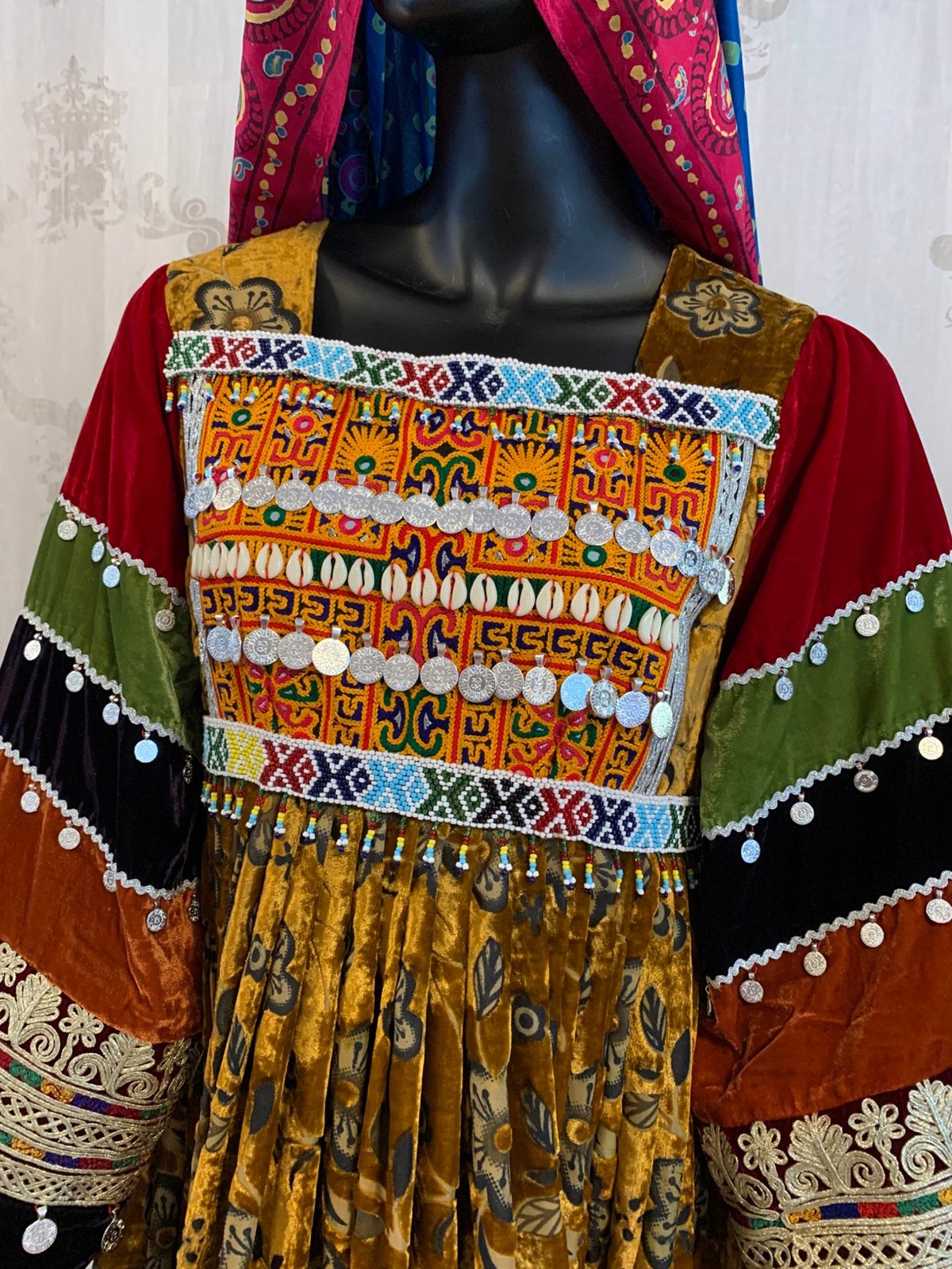 Handmade Afghani dresses avilable in different colors., Kleding | Dames, Jurken, Ophalen of Verzenden, Nieuw, Onder de knie