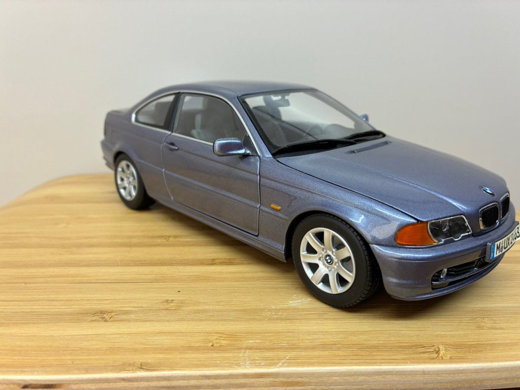 BMW  318 CI Coupe (e46) van 2001  Grijs   1/18 Kyosho, Hobby en Vrije tijd, Ophalen of Verzenden, Nieuw, Auto, Kyosho