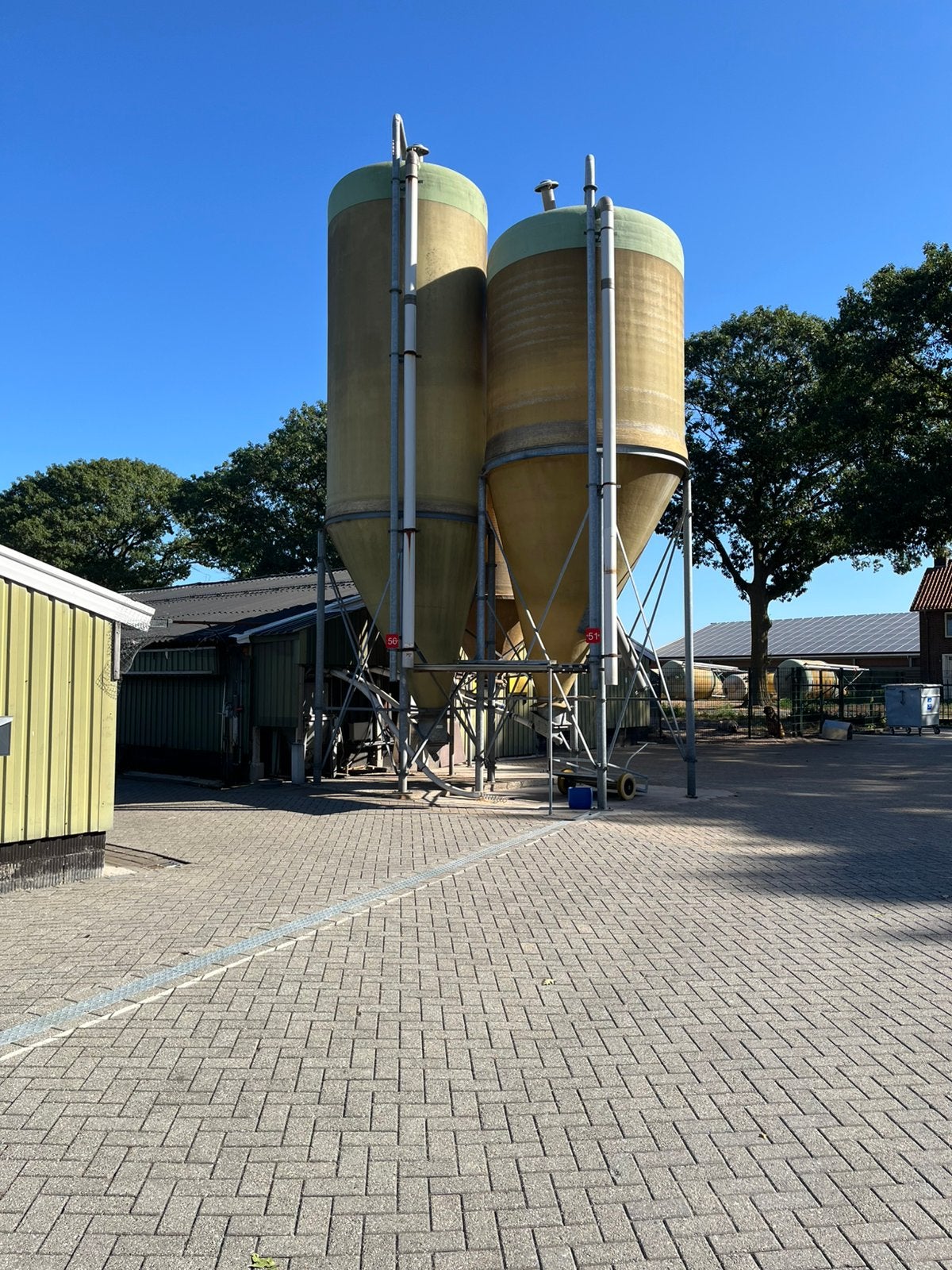 Silo’s, Dieren en Toebehoren