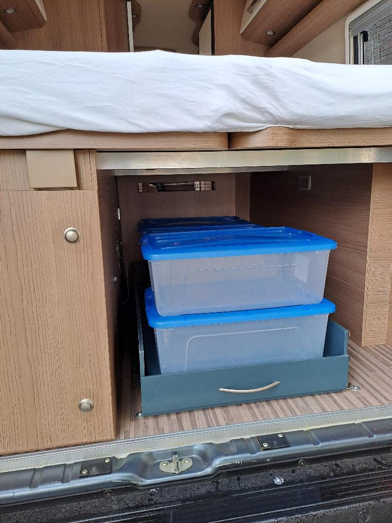 Stevige op maat gemaakte schuiflade voor bagagebox / garage., Caravans en Kamperen, Ophalen, Gebruikt