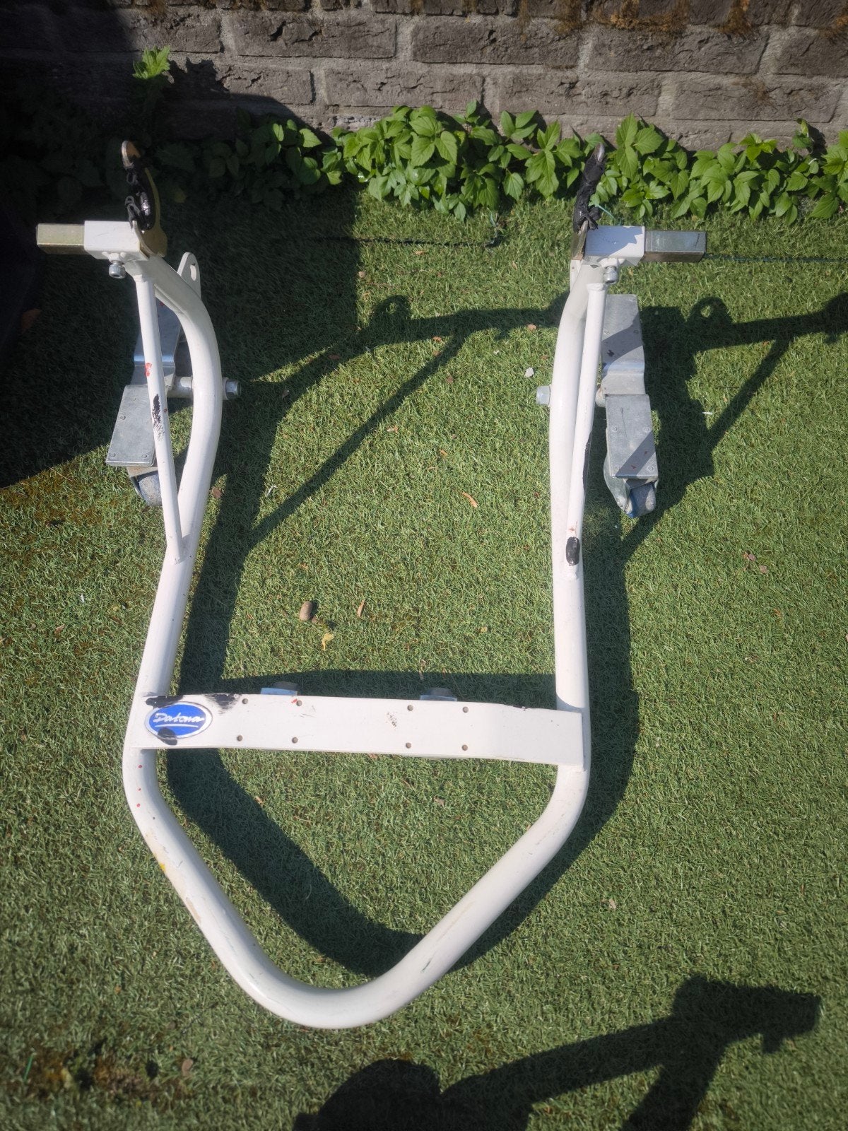 Motorfiets paddockstand / motorlift met wielen, Ophalen