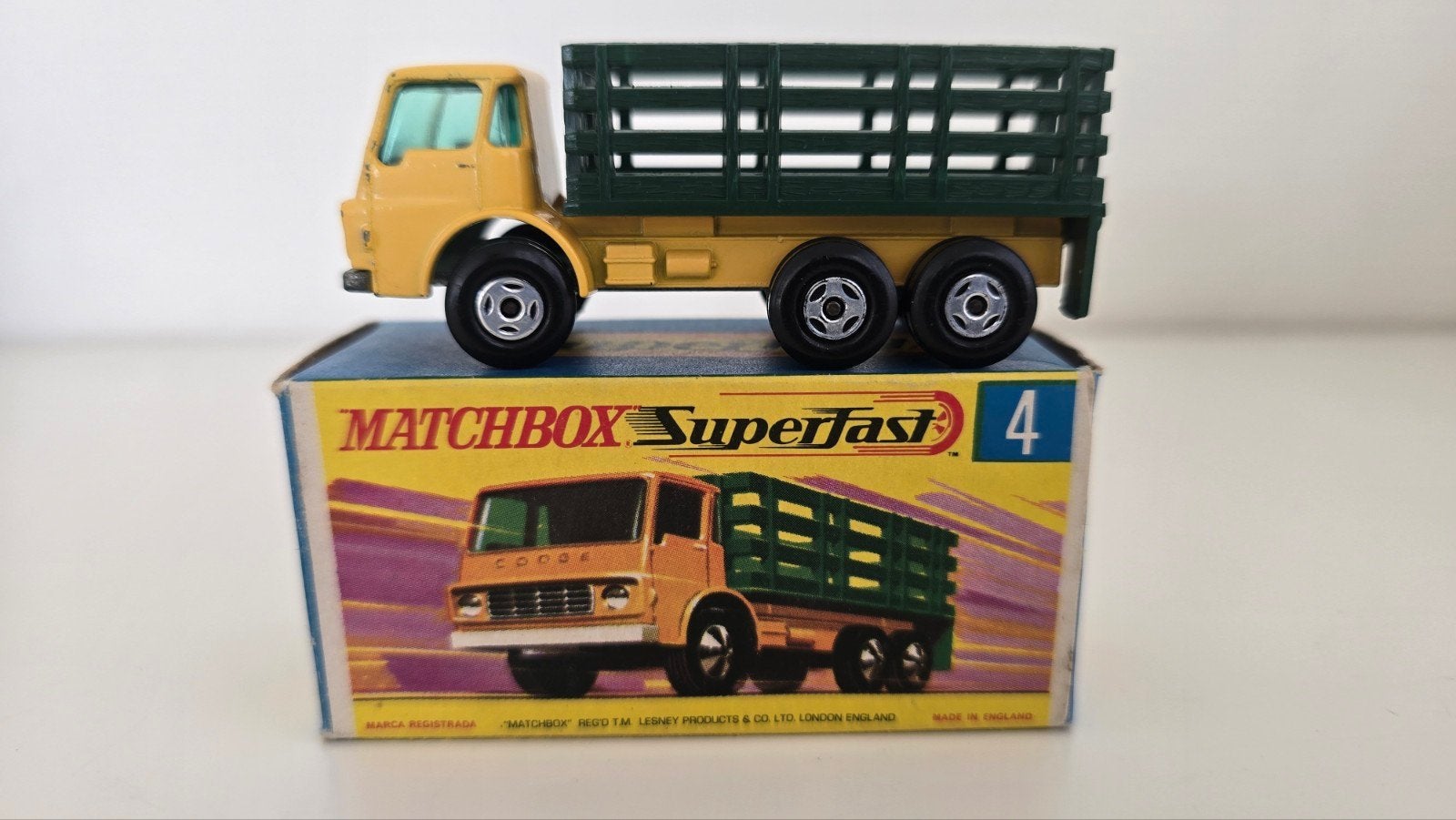 Matchbox Dodge Stake Truck Superfast, Ophalen of Verzenden, Zo goed als nieuw, Bus of Vrachtwagen