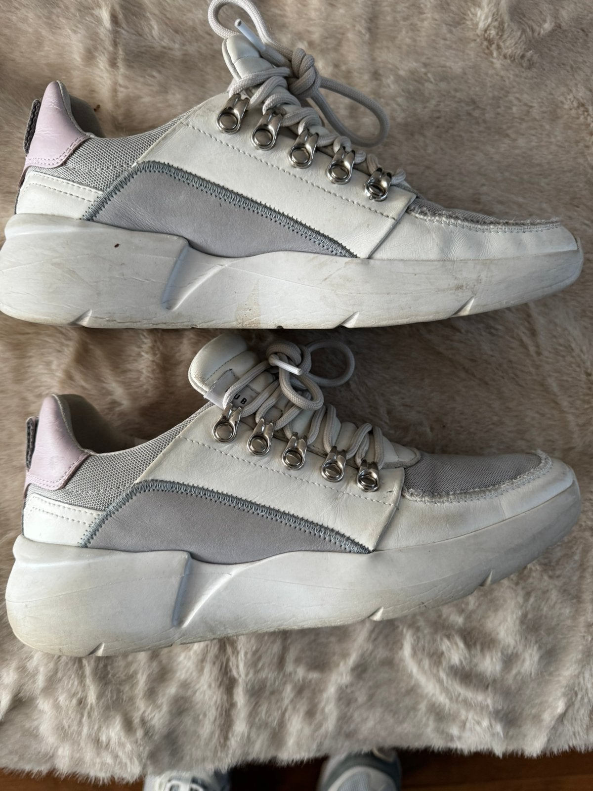 Mooie dames sneakers maat 39, Wit, Ophalen of Verzenden, Sneakers of Gympen, Zo goed als nieuw
