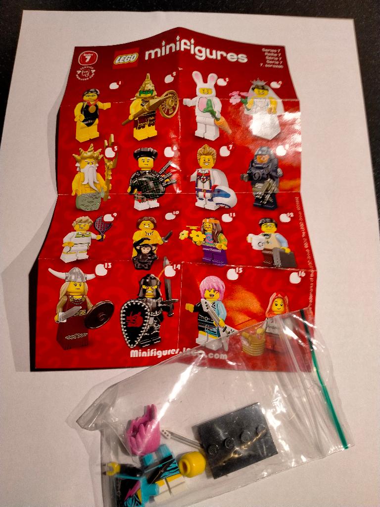 Lego minifigures series 7 punk rocker figuurtje poppetje, Ophalen of Verzenden, Zo goed als nieuw