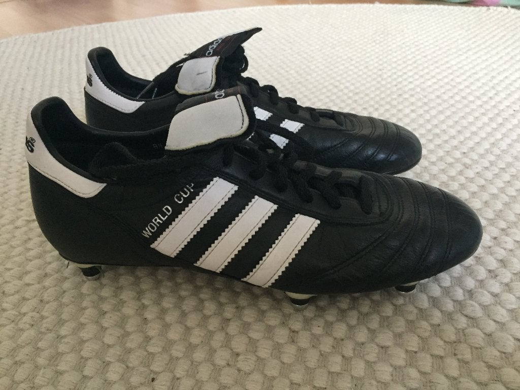 Adidas World Cup voetbalschoenen maat 42/42.5 extra noppen, Sport en Fitness, Voetbal, Schoenen, Zo goed als nieuw, Maat M, Ophalen of Verzenden