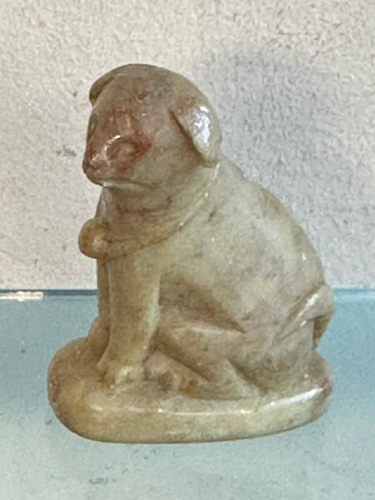 Oud Chinees speksteen Hond beeldje / fluitje 5 cm H, Ophalen of Verzenden