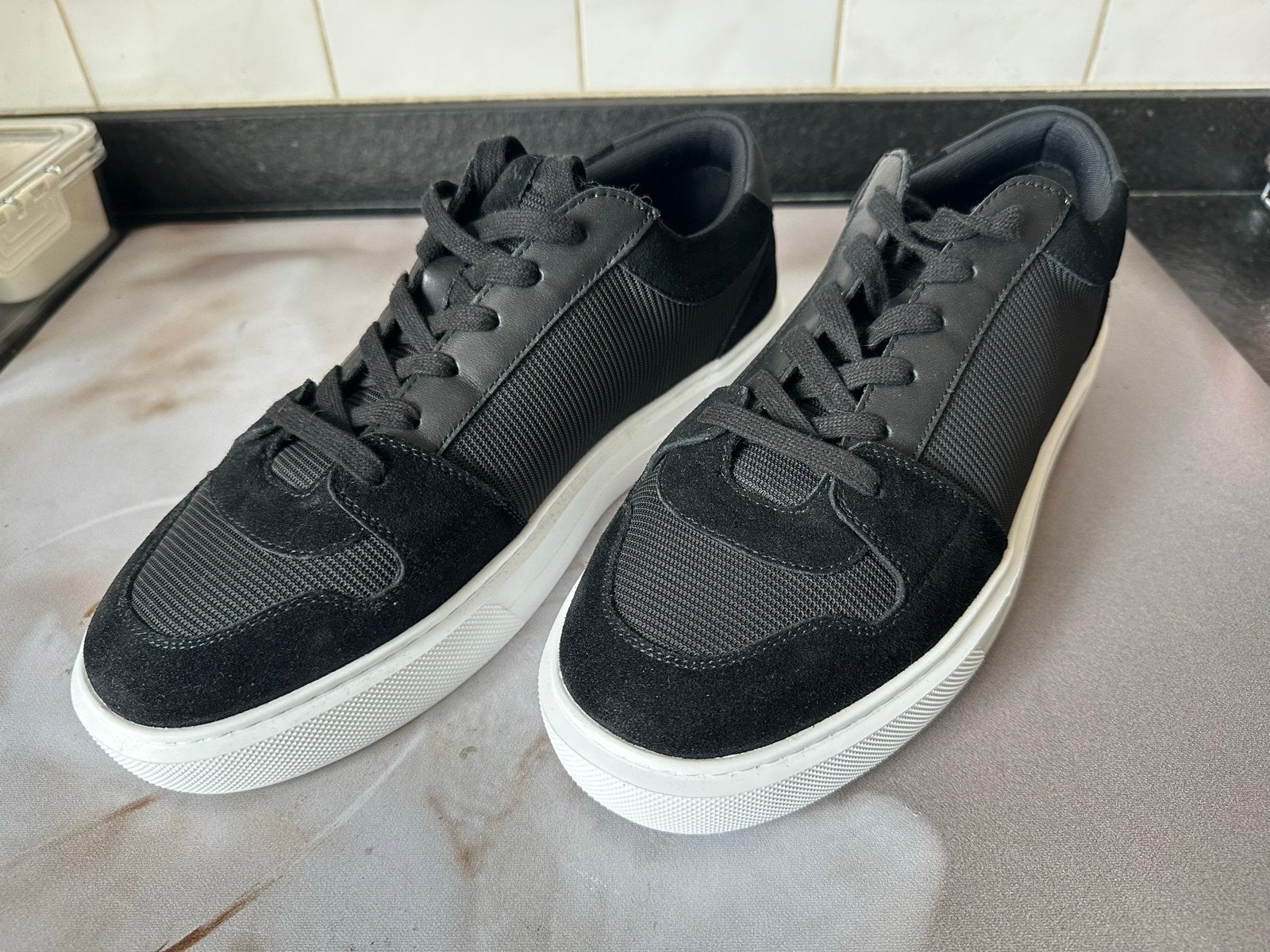 Icon Schoenen - Zwarte Sneakers Maat 46 maar valt als 47, Zwart, Nieuw, Ophalen of Verzenden, Sneakers of Gympen