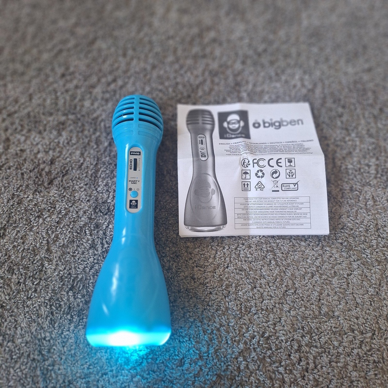 iDance Bluetooth Microfoon Blauw met Disco Verlichting, Ophalen of Verzenden, Gebruikt, Jongen of Meisje