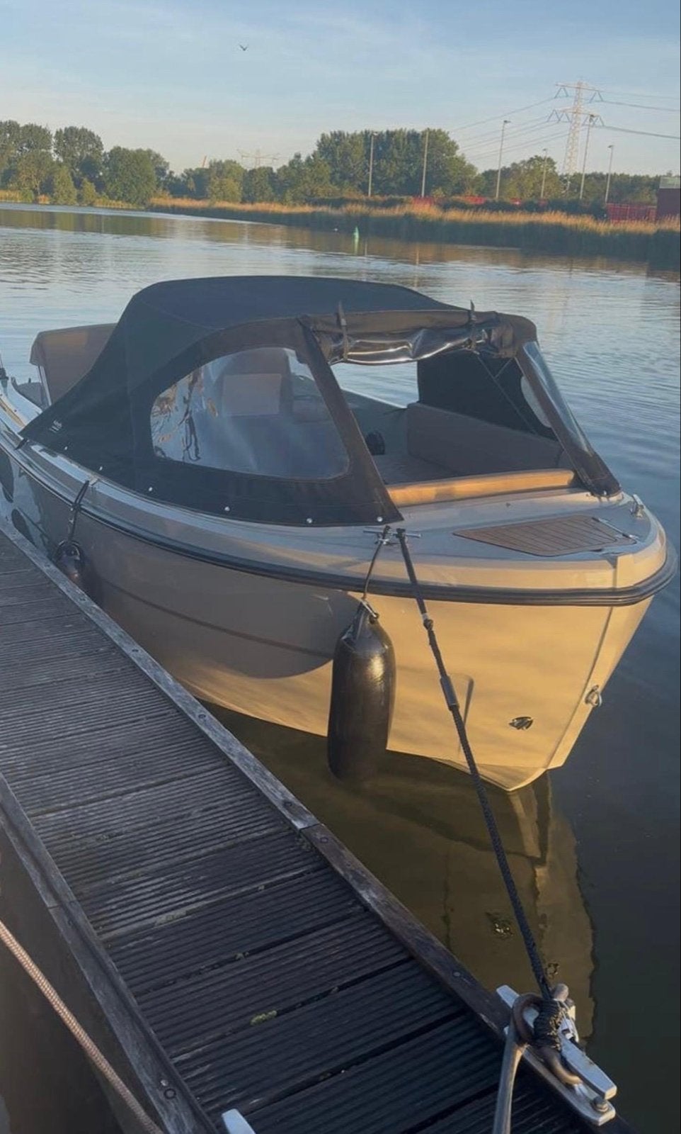 4family 515 / Corsiva 505 / Aqua 24 / 2023 /Suzuki 15pk, Watersport en Boten, Tender, Buiskap, Zo goed als nieuw, Ophalen