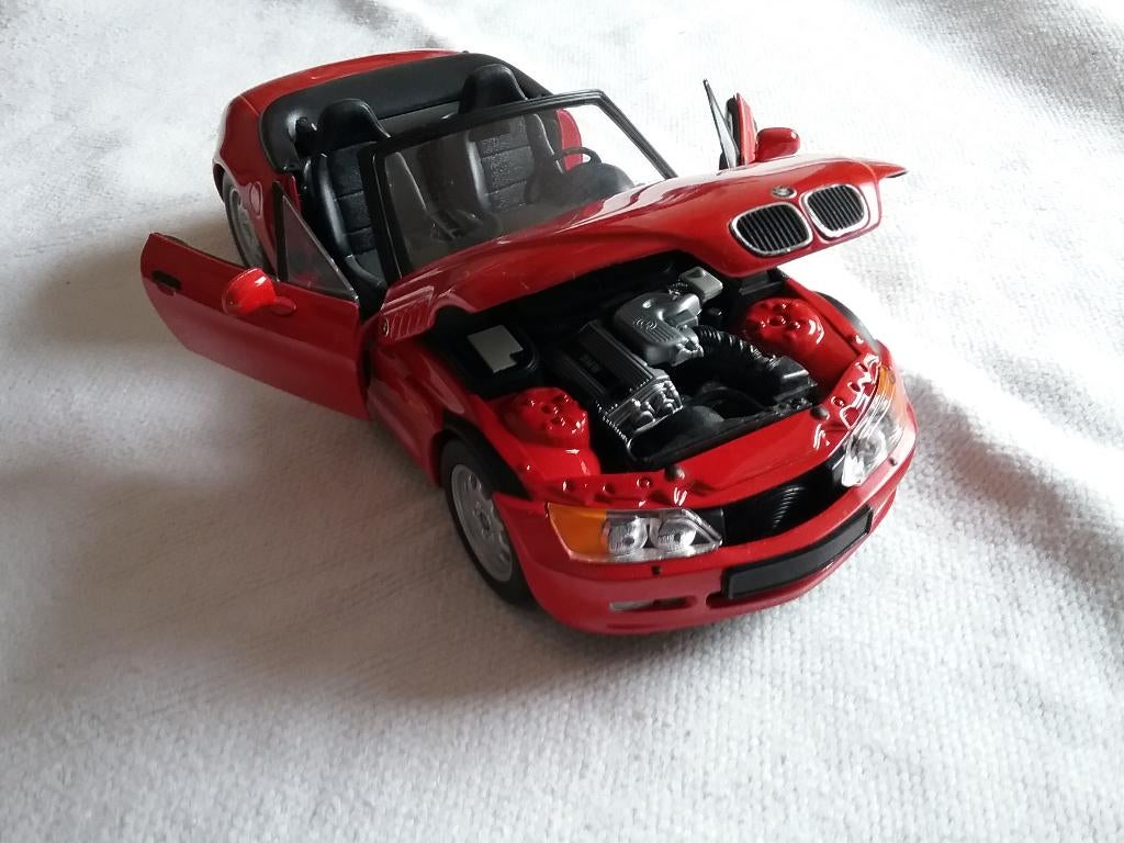 Modelauto, Hobby en Vrije tijd, Modelauto's | 1:18, Ophalen of Verzenden, Zo goed als nieuw, Auto, Maisto