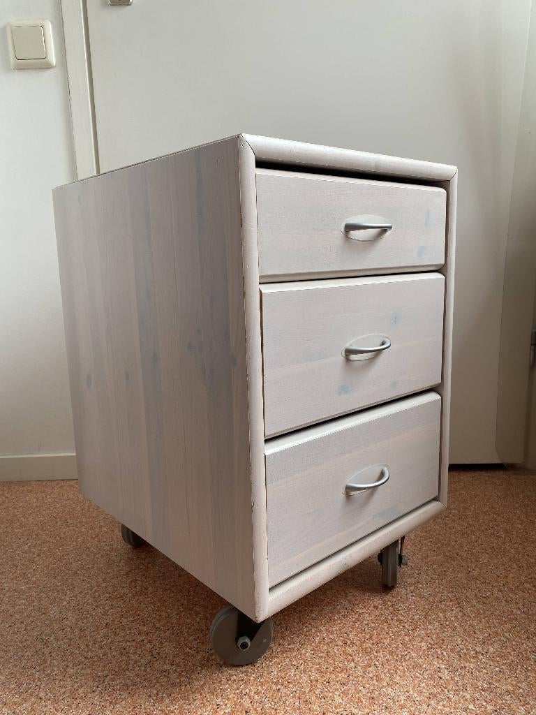 Ladekast met wielen (hout, wit), Ophalen, Minder dan 50 cm, Gebruikt, 3 of 4 laden