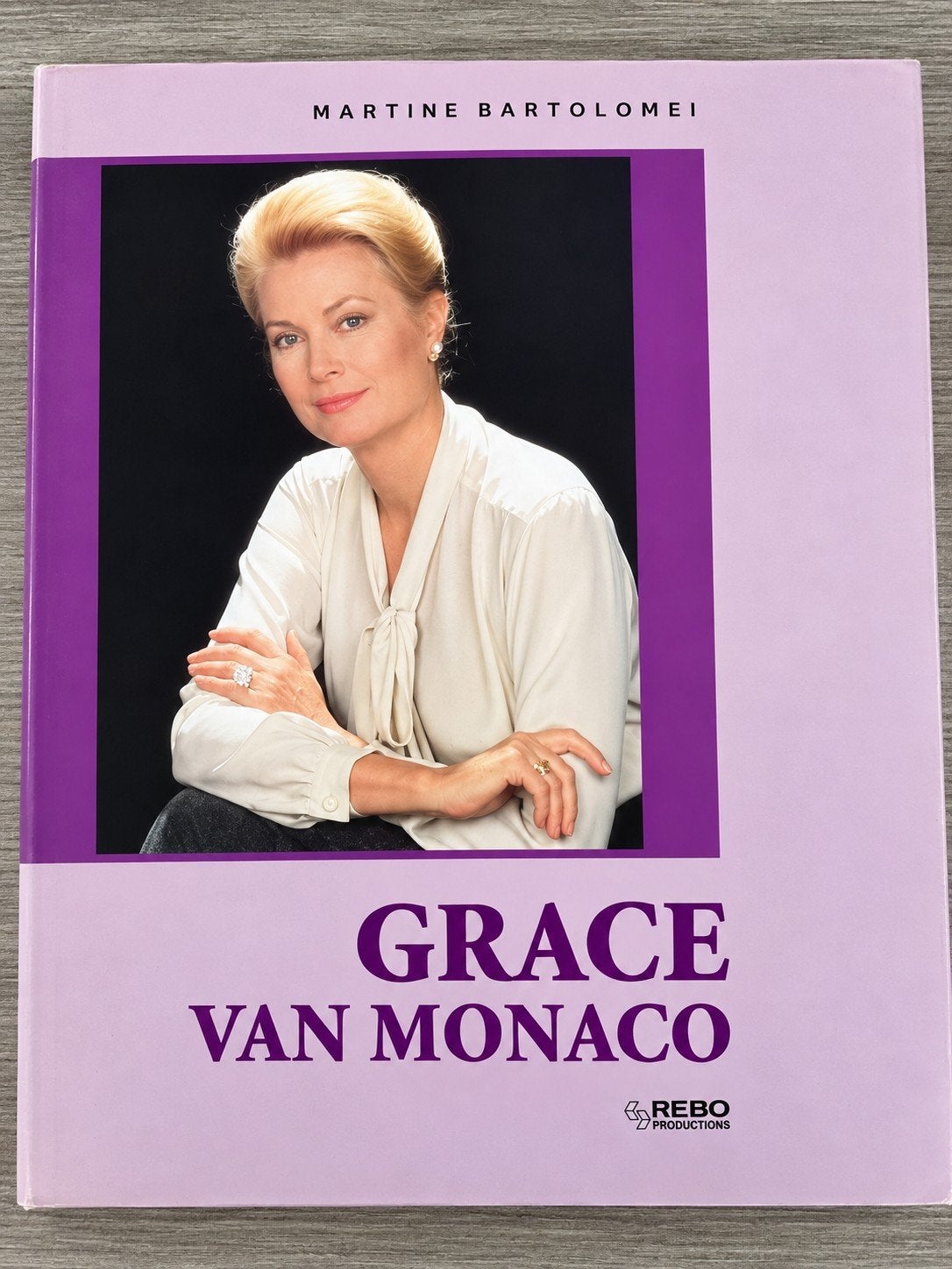 Grace van Monaco - Martine Bartolomei, Ophalen of Verzenden, Zo goed als nieuw, Martine Bartolomei, Film, Tv en Media