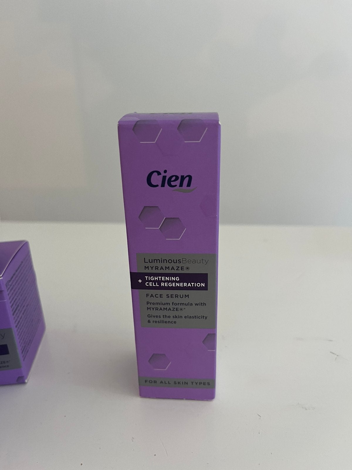Cien face gezicht serum nieuw !!!, Ophalen of Verzenden, Nieuw, Gehele gezicht, Verzorging