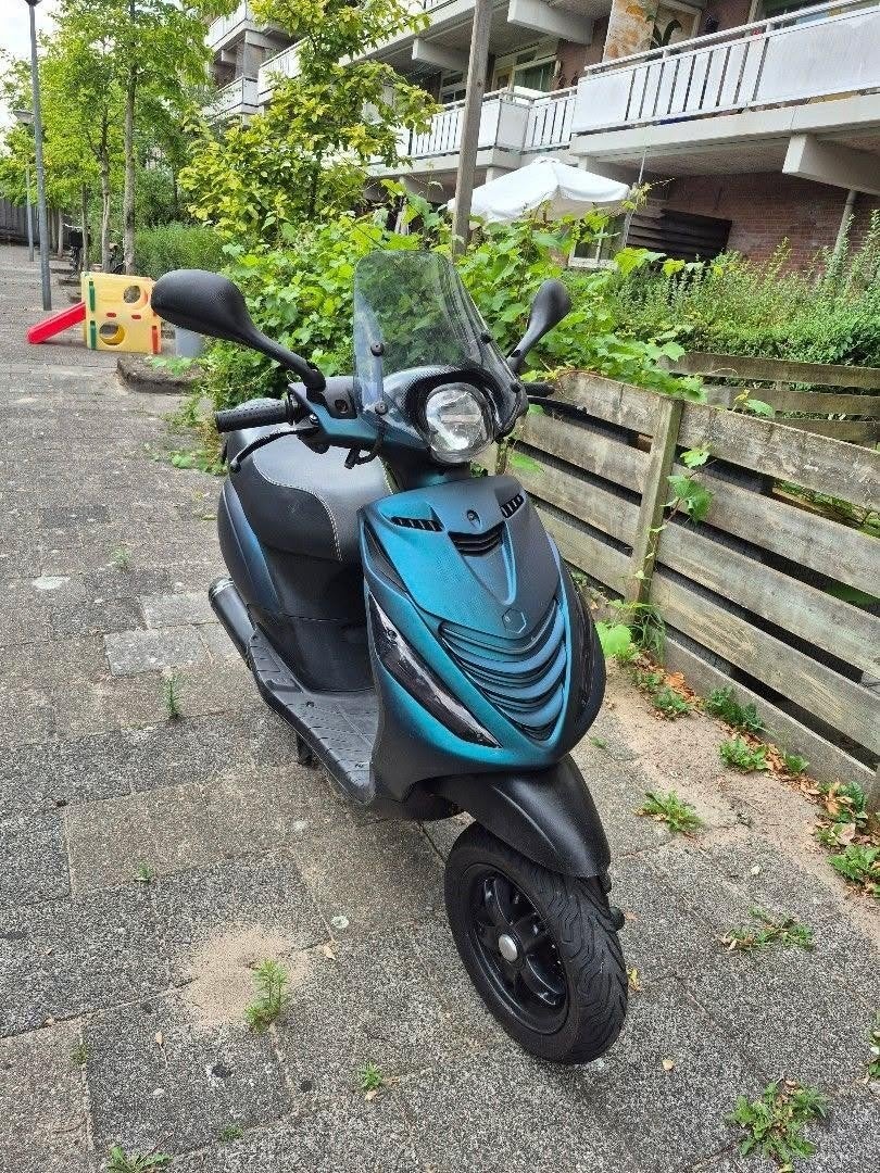 piaggio zip 125 cc, Fietsen en Brommers, Scooters | Piaggio, Ophalen of Verzenden
