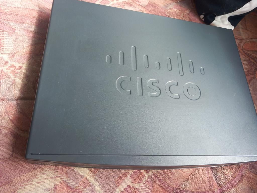 Cisco C887va-k9 v02 router met adapter, Ophalen of Verzenden