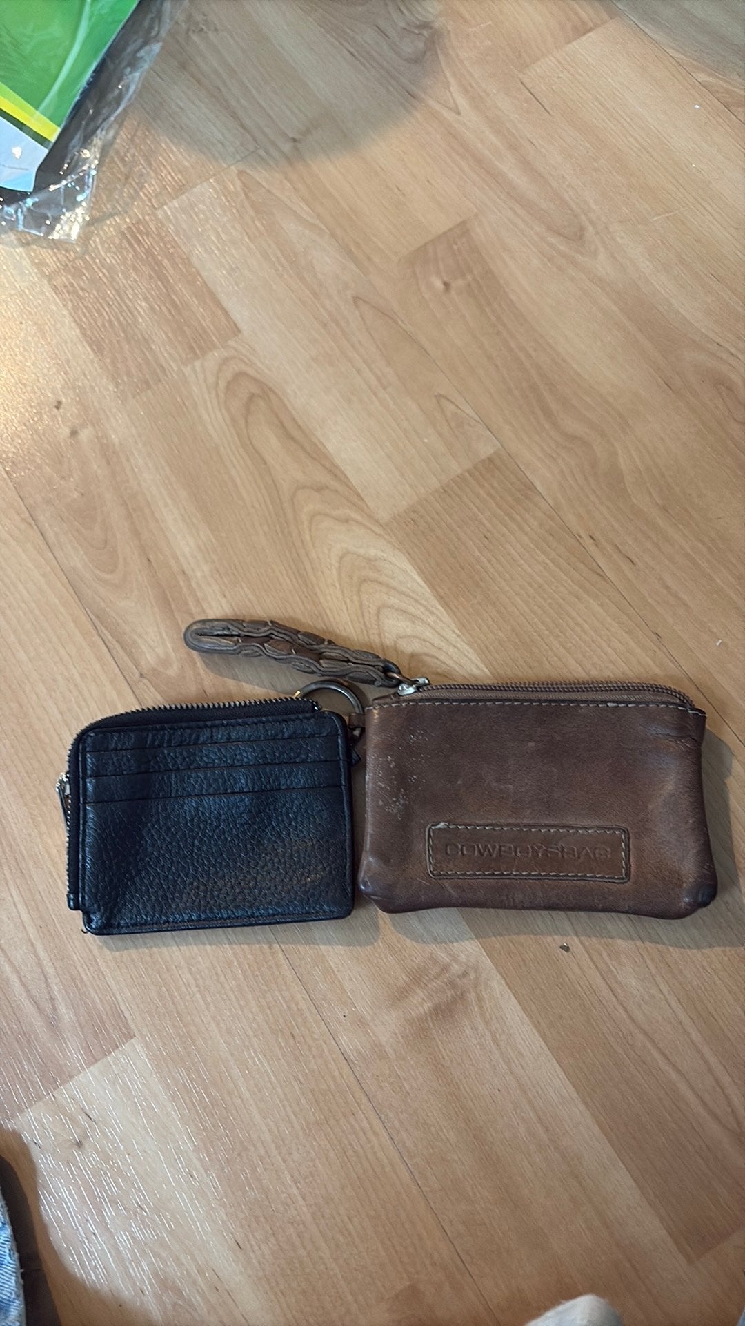 2 gebruikte portemonnees, Ophalen, Gebruikt