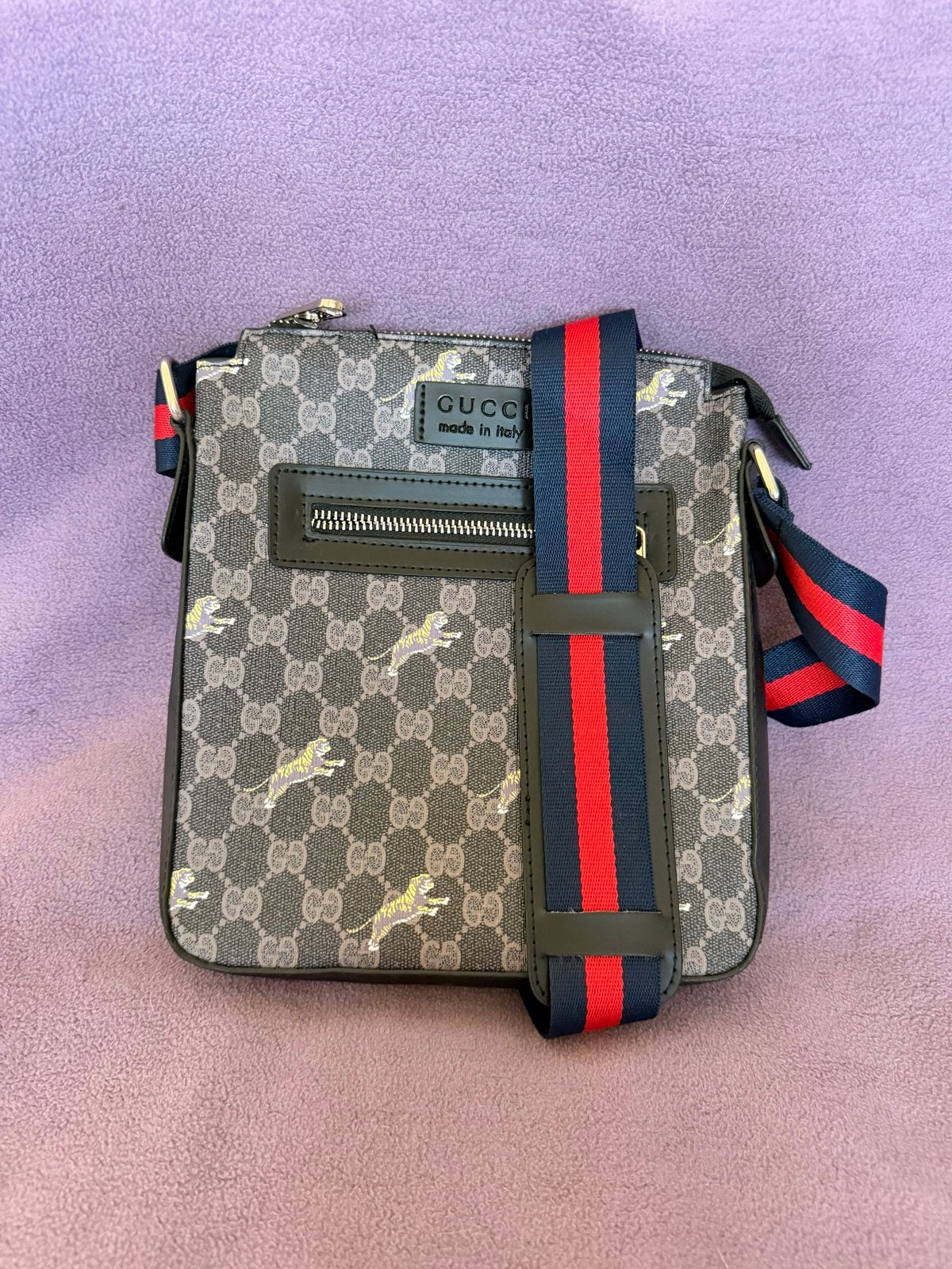 Gucci Schoudertasje met Tijgerprint, Ophalen of Verzenden, Zo goed als nieuw, Bruin, Schoudertasje