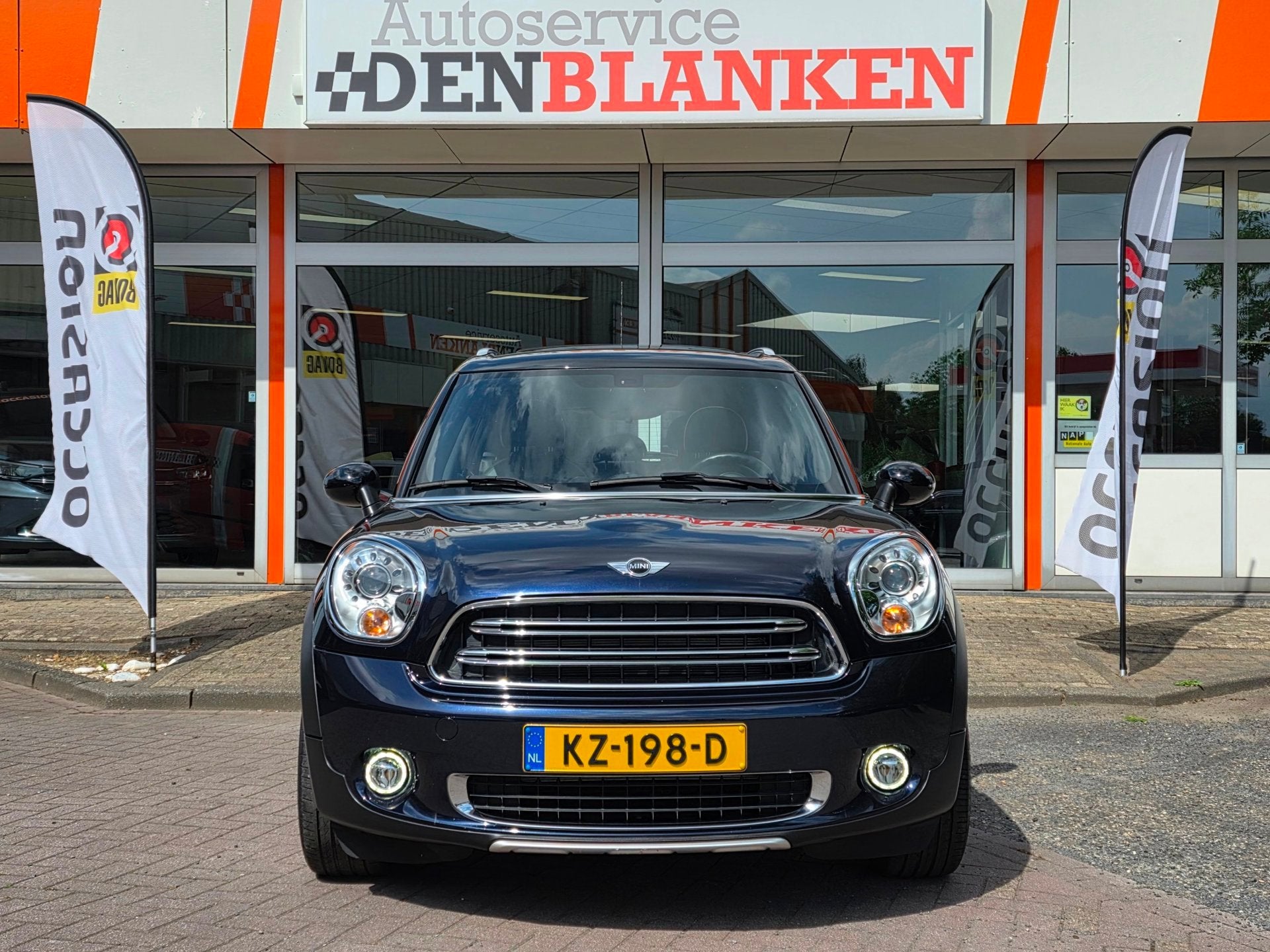 Mini Countryman 1.6 Cooper Pepper BJ.2017 / Panodak / Naviga, Gebruikt, Blauw, 122 pk, Bedrijf
