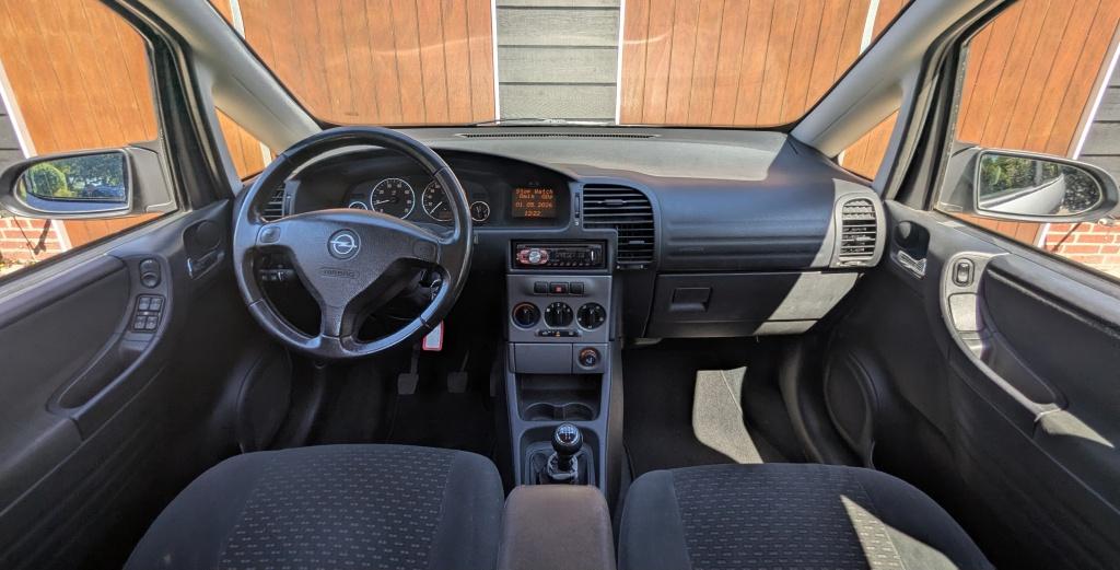 Opel Zafira 1.8-16V Elegance | 7 persoons | Nieuwe APK | Tre, Auto's, Gebruikt, 4 cilinders, Origineel Nederlands, Bedrijf