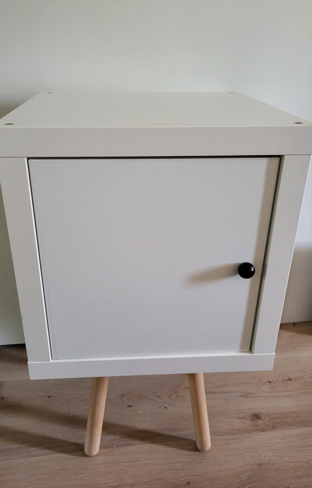 2 IKEA Kallax nachtkastje met poten, Ophalen, Gebruikt, Minder dan 45 cm, 55 tot 70 cm
