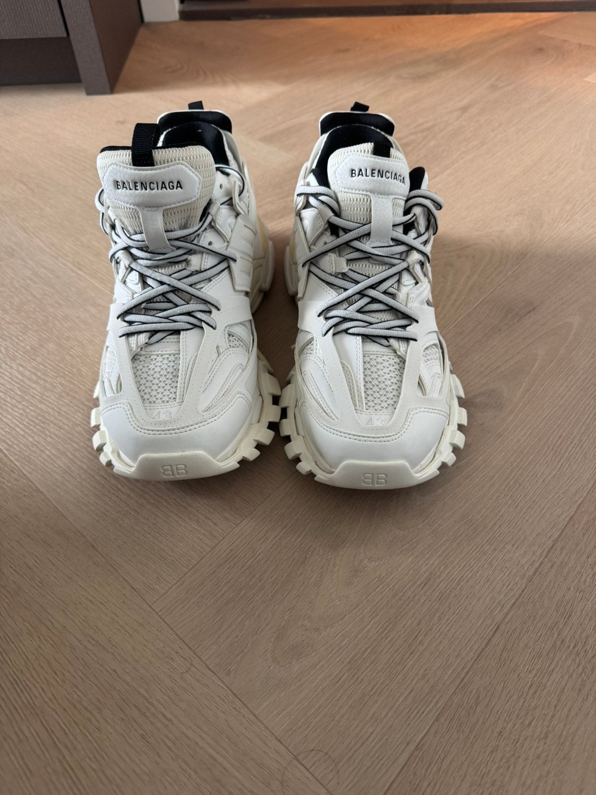 Balenciaga Glow in the dark, Wit, Ophalen of Verzenden, Sneakers of Gympen, Zo goed als nieuw