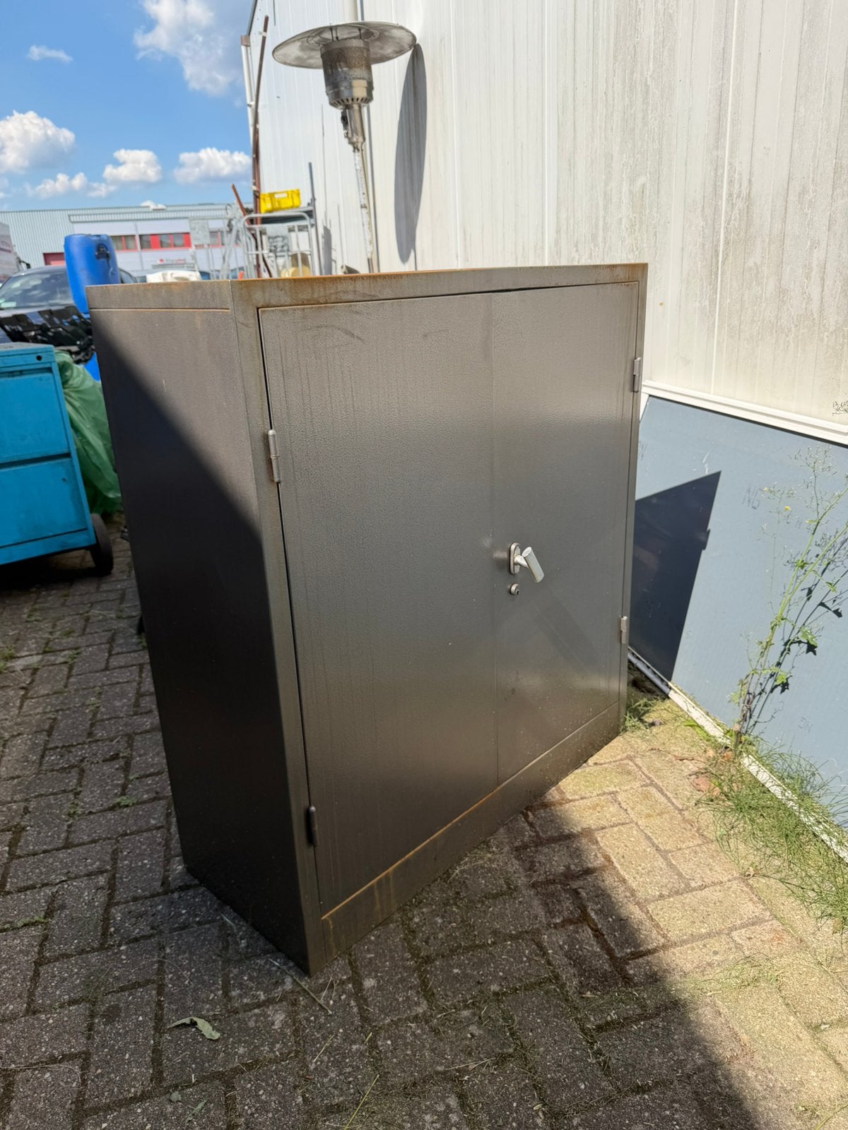 Metalen kast, Ophalen, Gebruikt, 25 tot 50 cm, Metaal