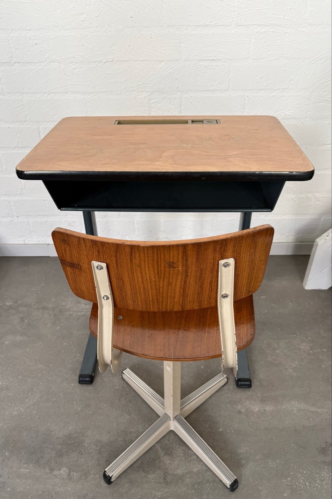 Vintage Schoolbureau met Stoel - Merkloos, Ophalen, Opbergruimte, Gebruikt, Hout