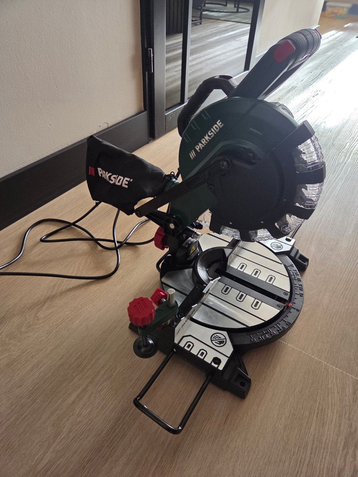 Parkside Afkortzaag, Ophalen, 70 mm of meer, Afkortzaag, 1200 watt of meer