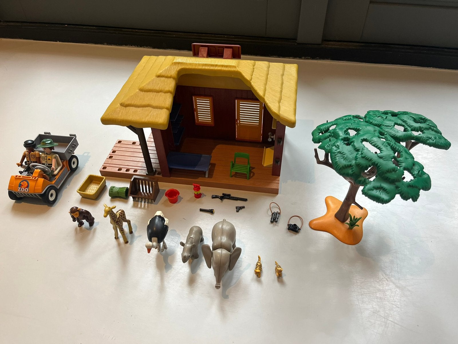 Playmobil 5907 safari lodge, Ophalen of Verzenden, Zo goed als nieuw