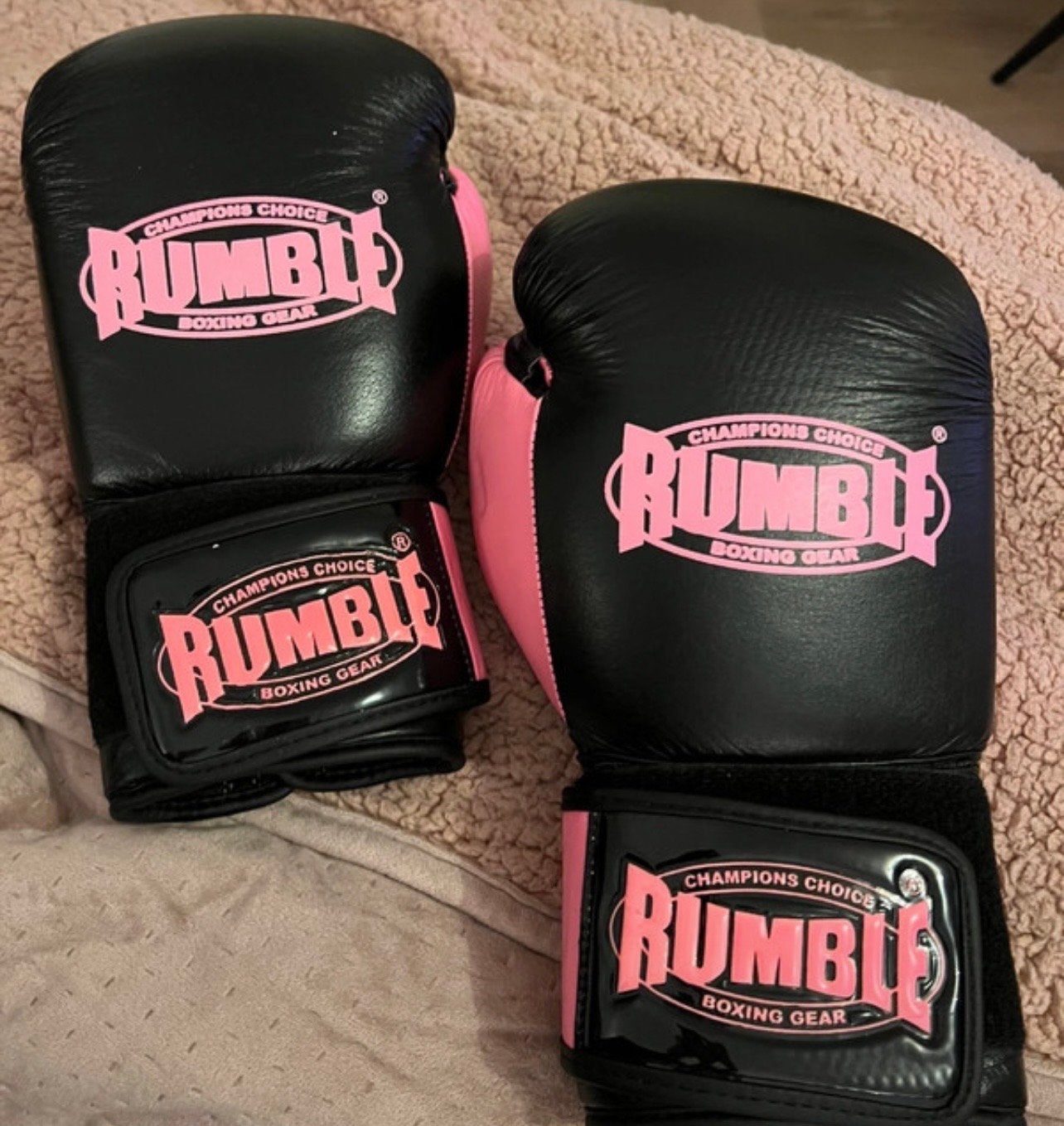 Rumble Bokshandschoenen - Zo goed als nieuw, Sport en Fitness, Boksen, Ophalen of Verzenden, Zo goed als nieuw, Bokshandschoenen