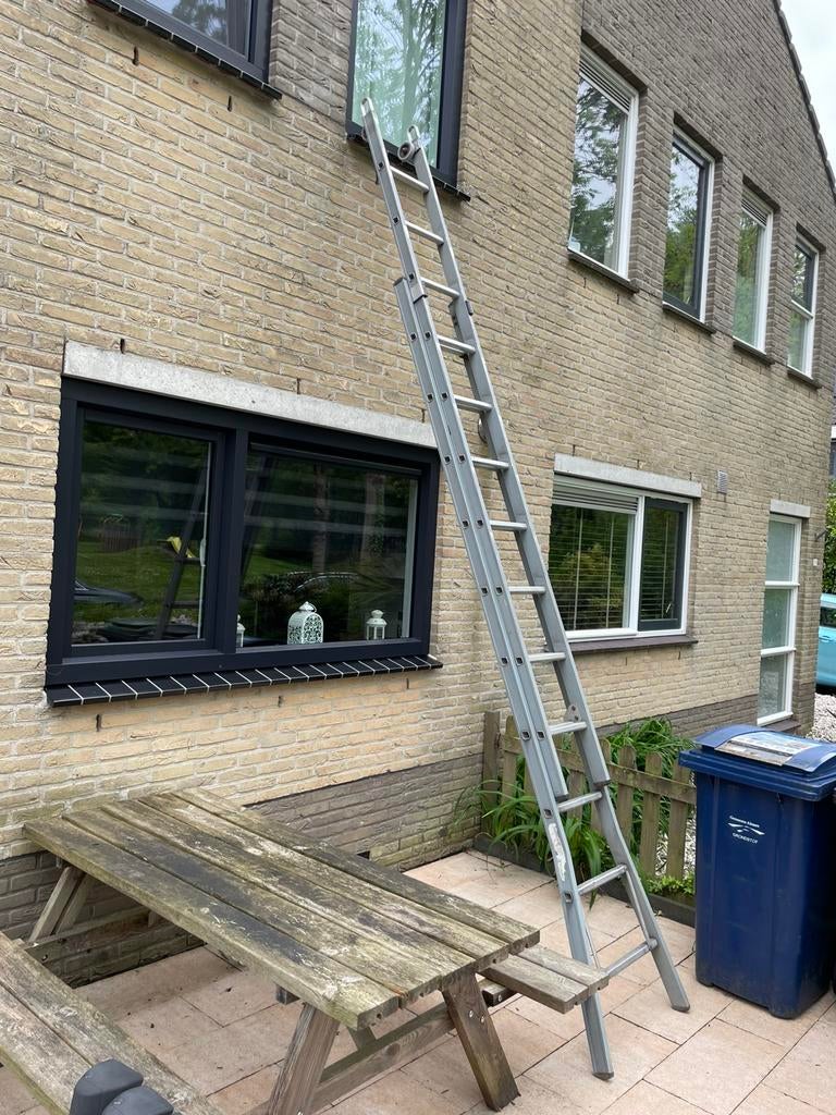 Dirks tweedelige ladder, Doe-het-zelf en Verbouw, Ladders en Trappen, Gebruikt, Ophalen of Verzenden, Ladder, Opvouwbaar of Inschuifbaar