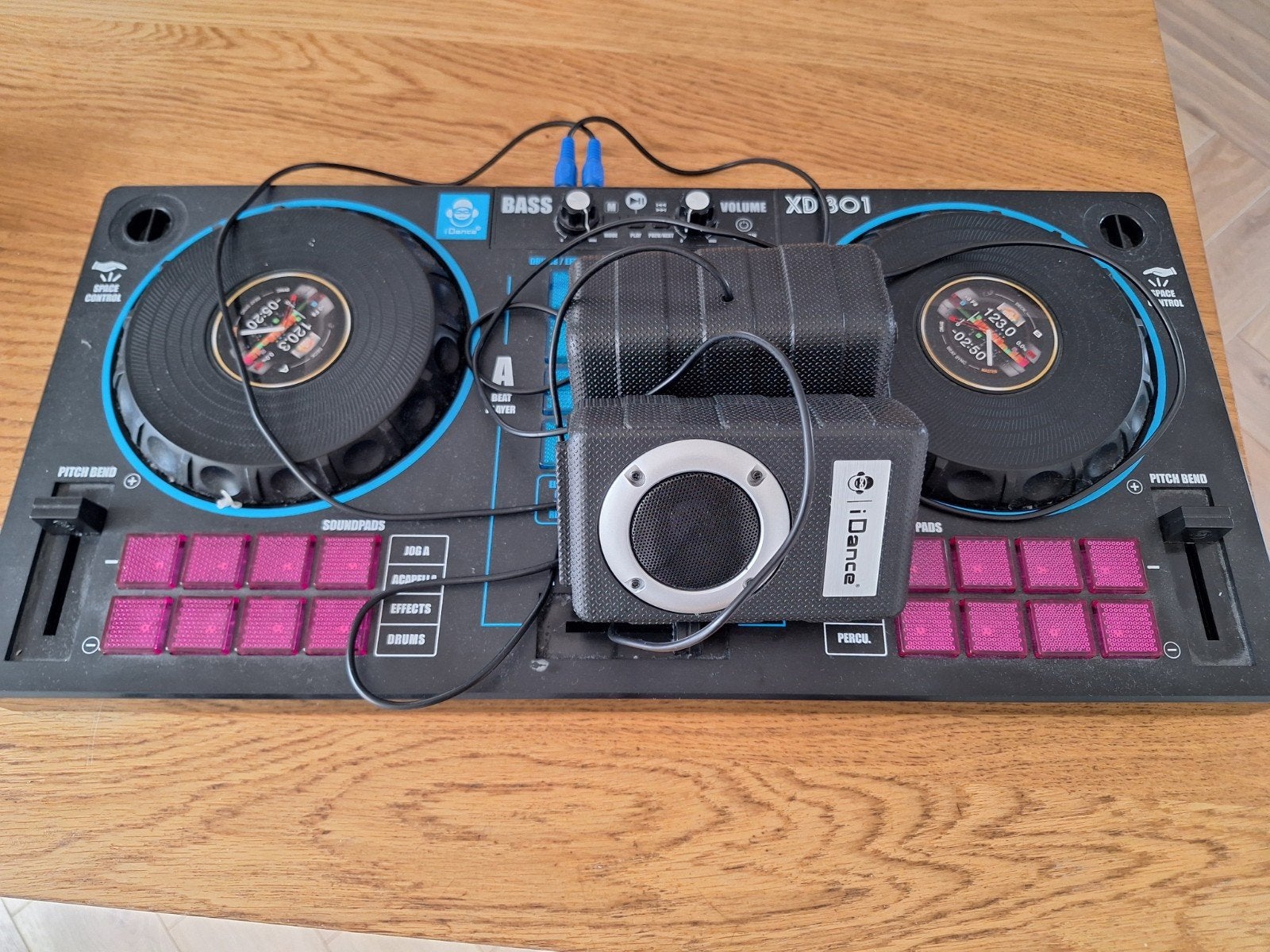 I-Dance dj set met luidsprekers, Muziek en Instrumenten, Ophalen, Zo goed als nieuw, Overige merken