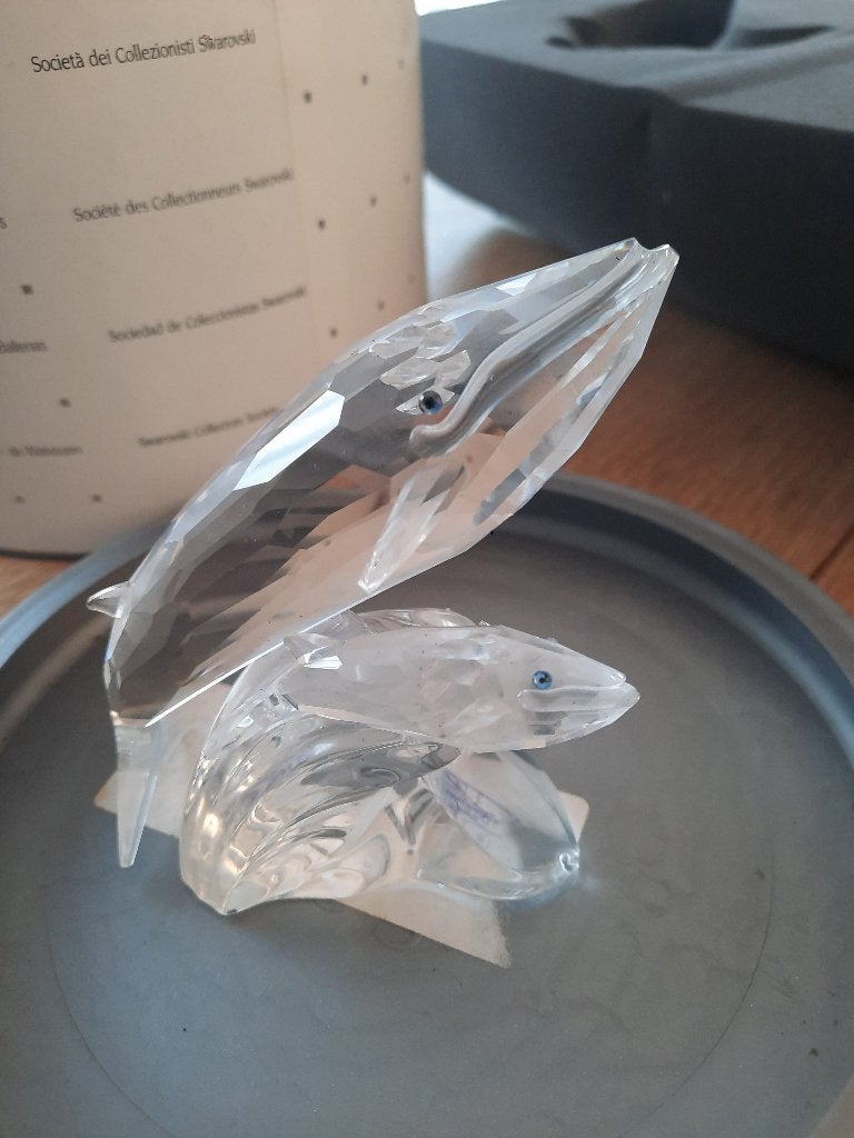 Swarovski. Walvis met jong, Ophalen of Verzenden, Zo goed als nieuw, Figuurtje